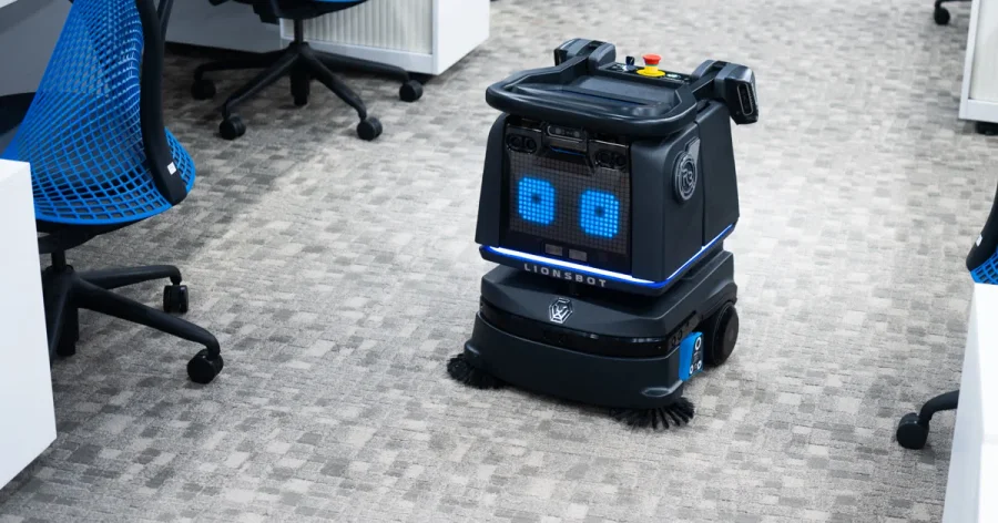 LionsBot R3 Vac